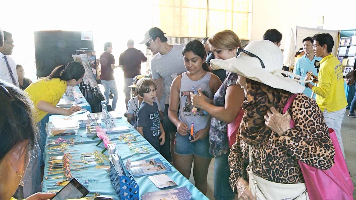 Image for article Introducing Falun Gong at Community Events in Massachusetts, California, and New York