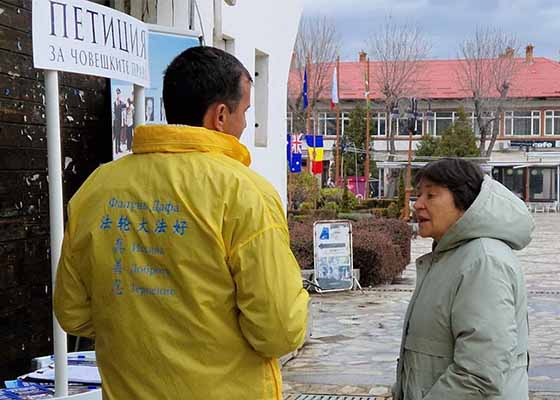 Image for article Bansko, Bulgaria: Raising Awareness of the Ongoing Persecution at the Alpine Ski World Cup