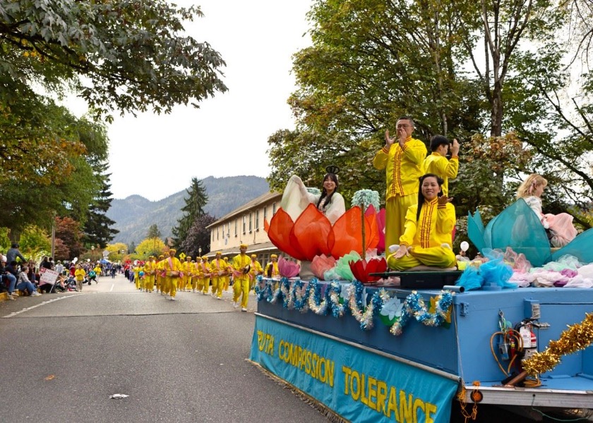 Image for article Seattle, U.S.A.: Falun Dafa Welcomed in Salmon Days Festival Parade