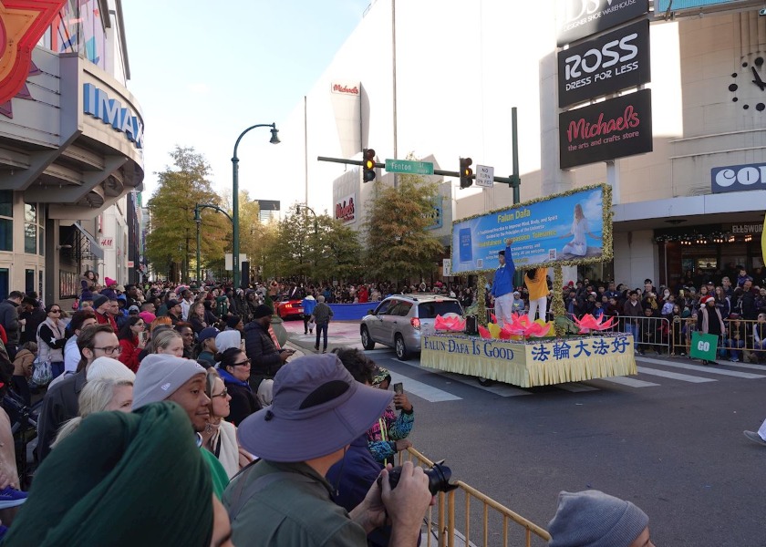 Image for article Maryland, U.S.: Falun Dafa Welcomed During Thanksgiving Parade